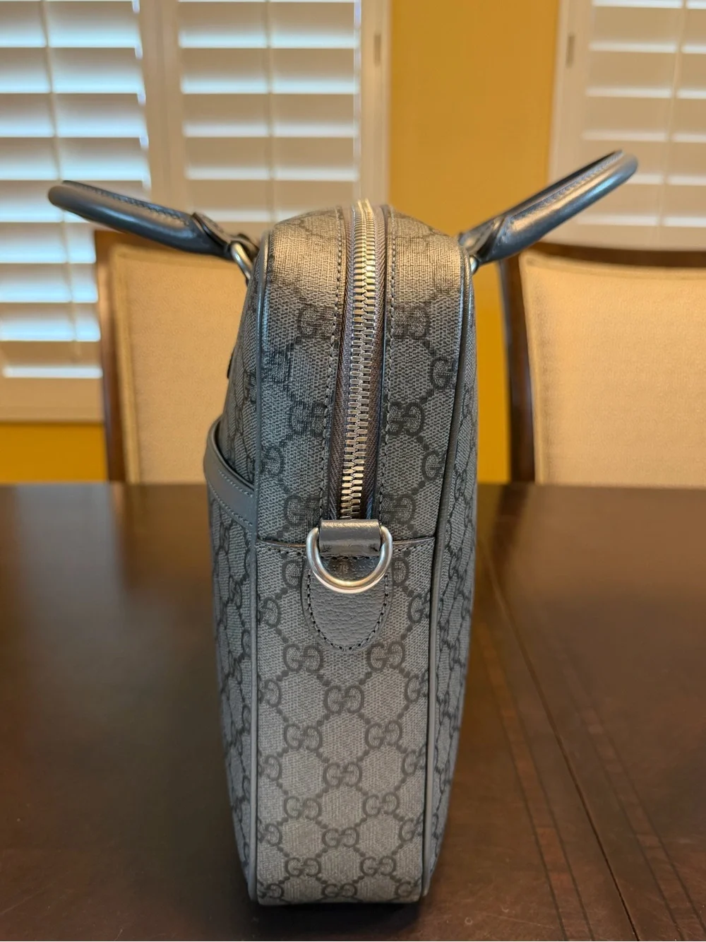 New Authentic Gucci GG Supreme Logo Ophidia Messenger Bag Briefcase Gray Medium
